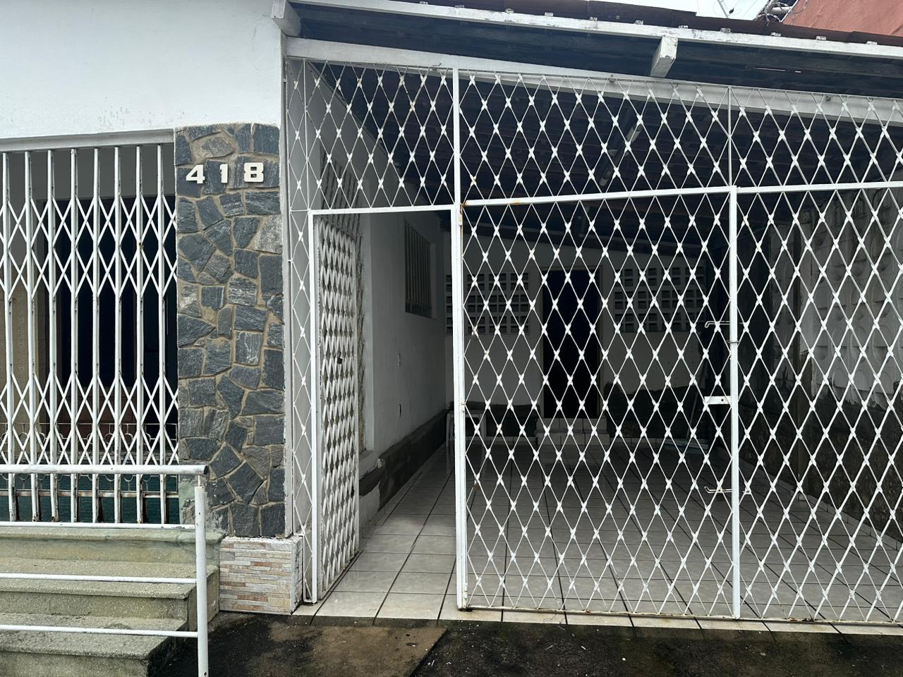 Casa de Esquina - Tambauzinho/Miramar