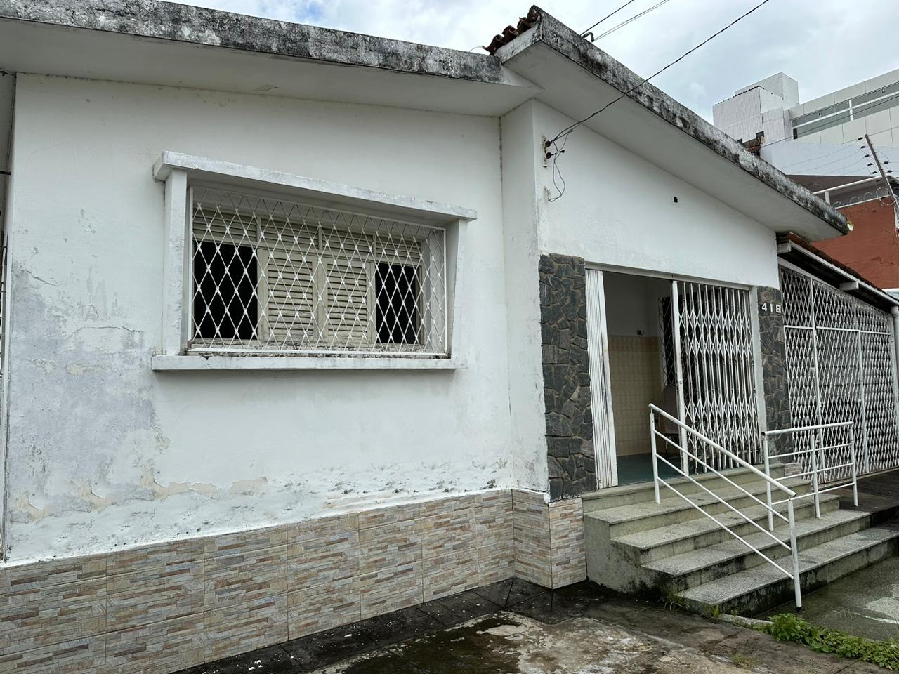 Casa de Esquina - Tambauzinho/Miramar